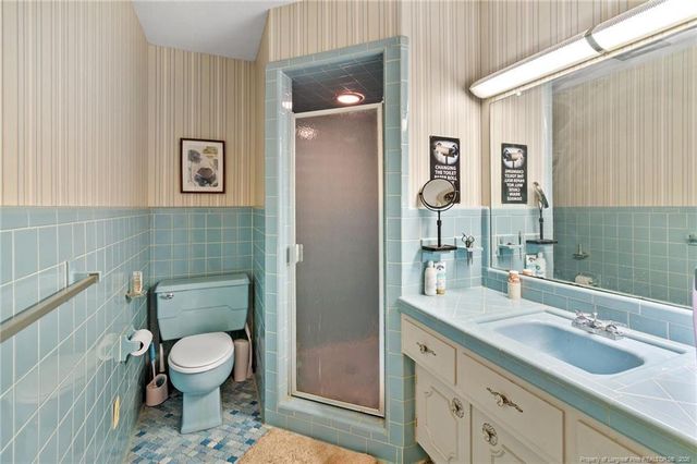 3302 N Rowland Avenue, Lumberton, NC 28358