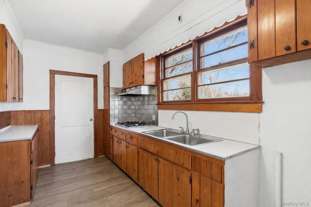 37 Lake Avenue, Riverhead, NY 11901