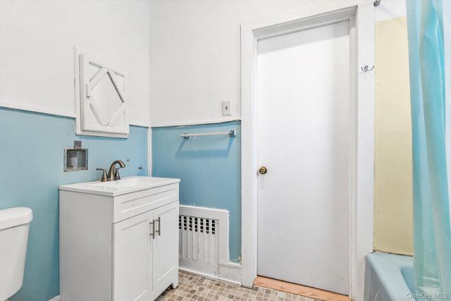 37 Lake Avenue, Riverhead, NY 11901