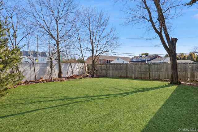 37 Lake Avenue, Riverhead, NY 11901