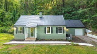 2809 Woodson Drive, Knoxville, TN 37920