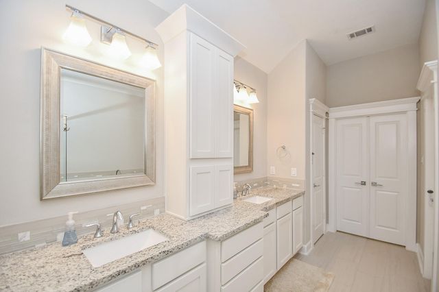 5611 Petty Street A, Houston, TX 77007