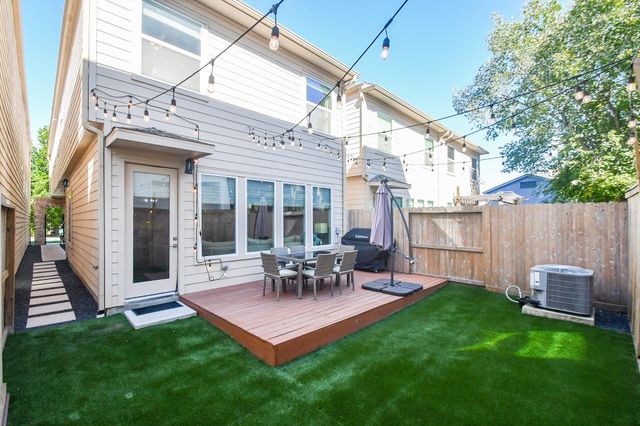 5611 Petty Street A, Houston, TX 77007