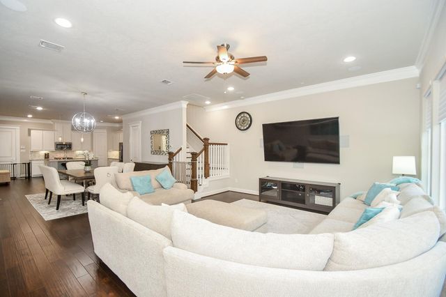 5611 Petty Street A, Houston, TX 77007