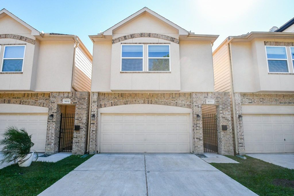 5611 Petty Street A, Houston, TX 77007