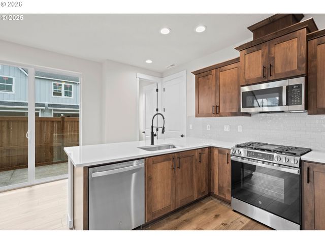 3610 Se 86th Ave, Hillsboro, OR 97123