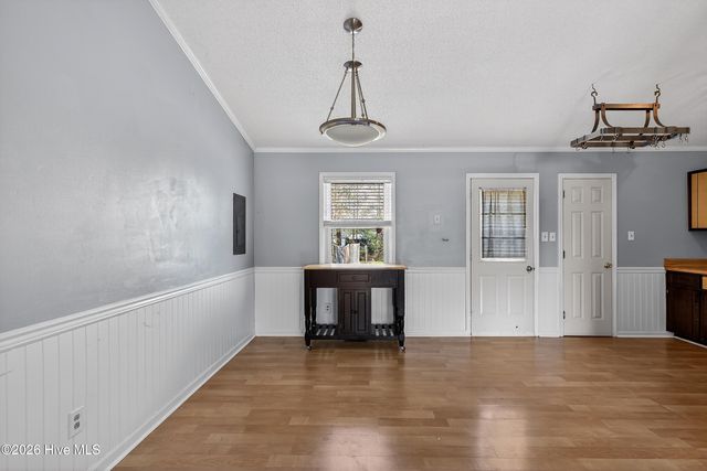 111 Little Lake Circle, New Bern, NC 28560