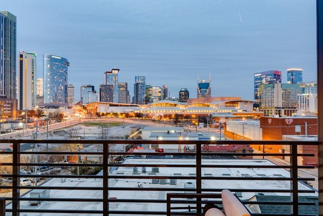 635 7th Ave S Apt 406, Nashville, TN 37203