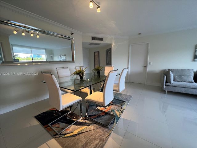 3300 NE 191st St 406, Aventura, FL 33180