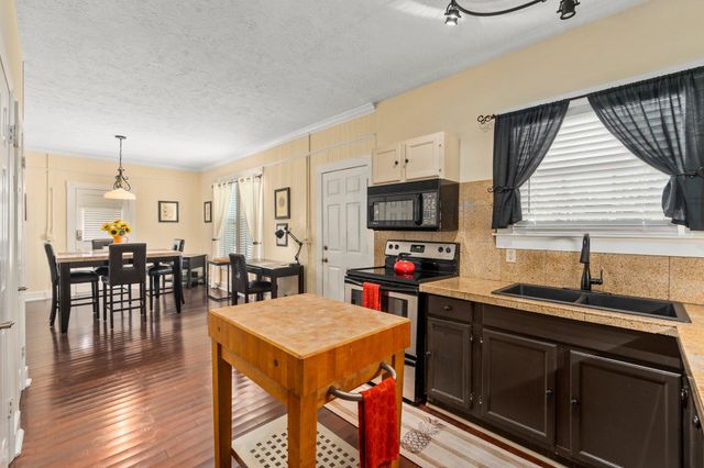 518 N 2nd Street, Fort Pierce, FL 34950