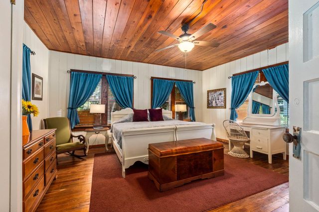 518 N 2nd Street, Fort Pierce, FL 34950