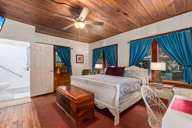 518 N 2nd Street, Fort Pierce, FL 34950