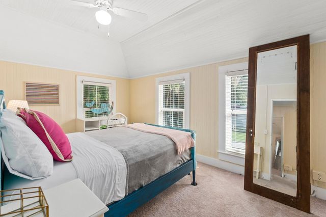 518 N 2nd Street, Fort Pierce, FL 34950