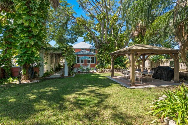 518 N 2nd Street, Fort Pierce, FL 34950