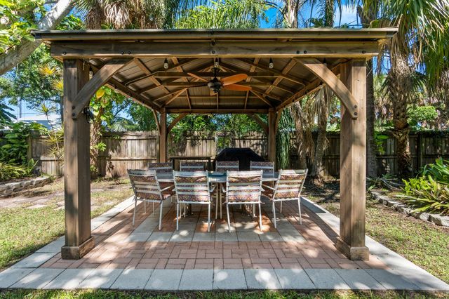 518 N 2nd Street, Fort Pierce, FL 34950