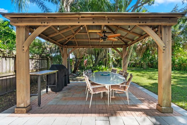 518 N 2nd Street, Fort Pierce, FL 34950