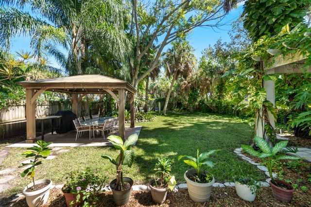 518 N 2nd Street, Fort Pierce, FL 34950