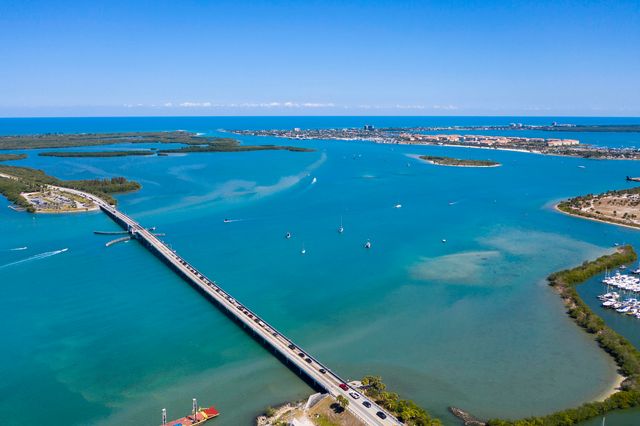 518 N 2nd Street, Fort Pierce, FL 34950