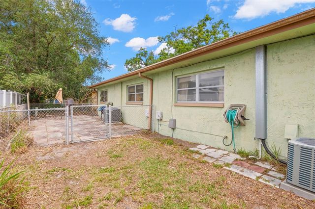 616 HERITAGE LANE B, Largo, FL 33770
