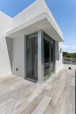 7700 SW 53rd Court, Miami, FL 33143