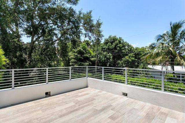 7700 SW 53rd Court, Miami, FL 33143