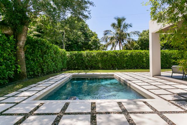 7700 SW 53rd Court, Miami, FL 33143