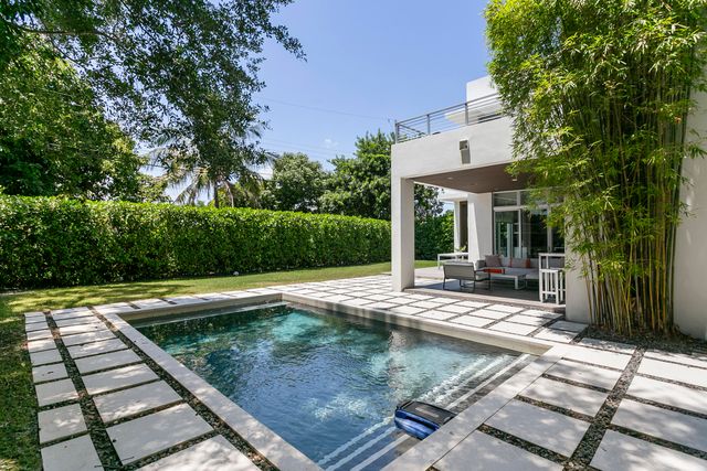 7700 SW 53rd Court, Miami, FL 33143