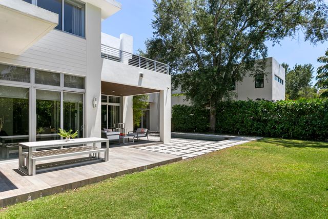 7700 SW 53rd Court, Miami, FL 33143