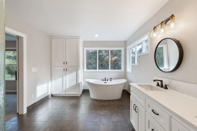 3563 NW McCready Drive, Bend, OR 97703