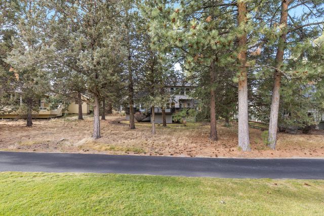 3563 NW McCready Drive, Bend, OR 97703