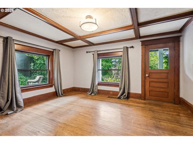 1411 Sw HALL St, Portland, OR 97201