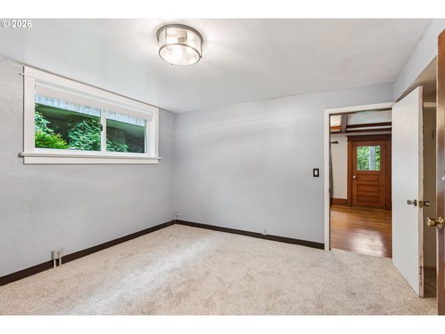 1411 Sw HALL St, Portland, OR 97201