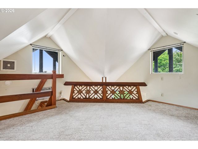 1411 Sw HALL St, Portland, OR 97201