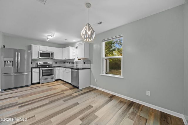 1004 S 8th Street, Wilmington, NC 28401