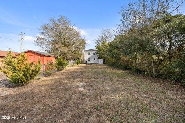 1004 S 8th Street, Wilmington, NC 28401