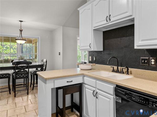 13805 Long Cove Ct, Midlothian, VA 23112