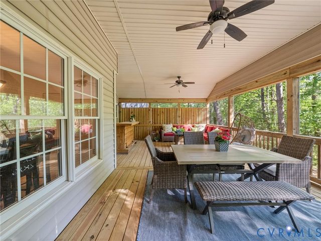 13805 Long Cove Ct, Midlothian, VA 23112