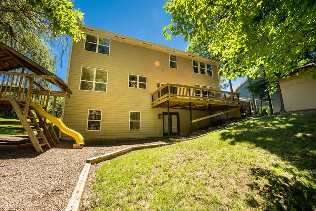 8508 Weaver Woods, Fishers, IN 46038