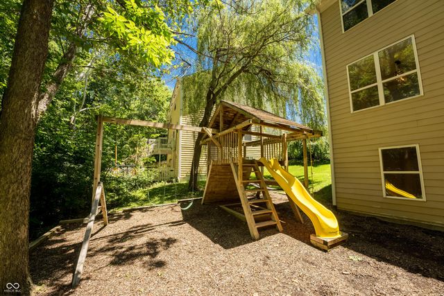 8508 Weaver Woods, Fishers, IN 46038