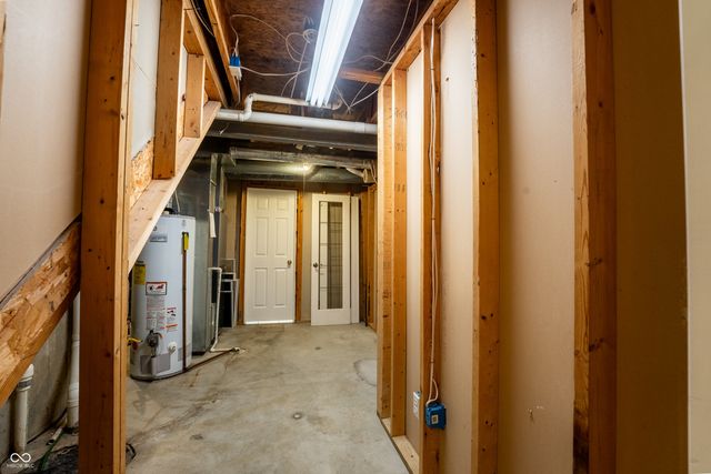 8508 Weaver Woods, Fishers, IN 46038