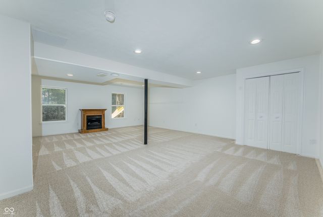 8508 Weaver Woods, Fishers, IN 46038