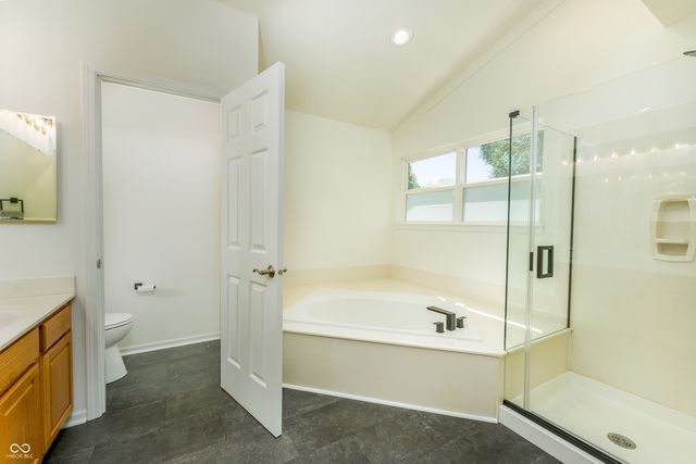 8508 Weaver Woods, Fishers, IN 46038