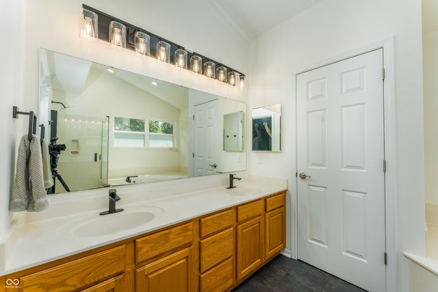 8508 Weaver Woods, Fishers, IN 46038