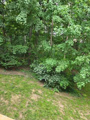 8508 Weaver Woods, Fishers, IN 46038