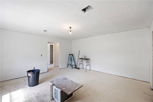 128 Collins Farm Road, Dover, AR 72837