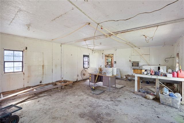 128 Collins Farm Road, Dover, AR 72837