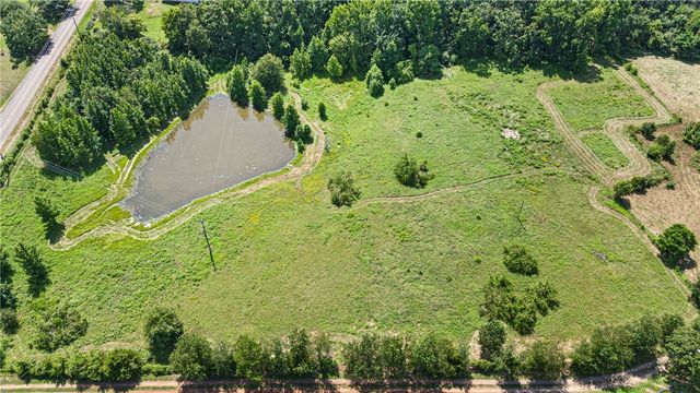 128 Collins Farm Road, Dover, AR 72837