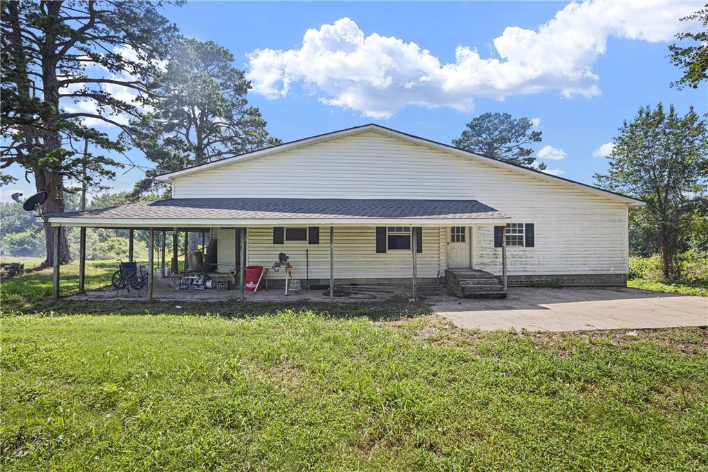 128 Collins Farm Road, Dover, AR 72837