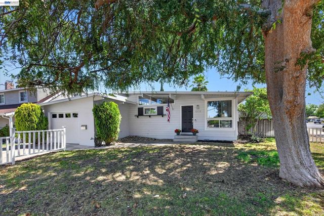 1202 N P St, Livermore, CA 94551