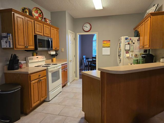 85 AUSTIN CIR, Oakland, TN 38060